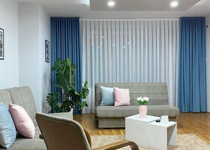 Aleksandra דירה *