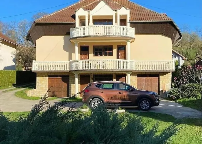 Aleksandra באינה באשטה